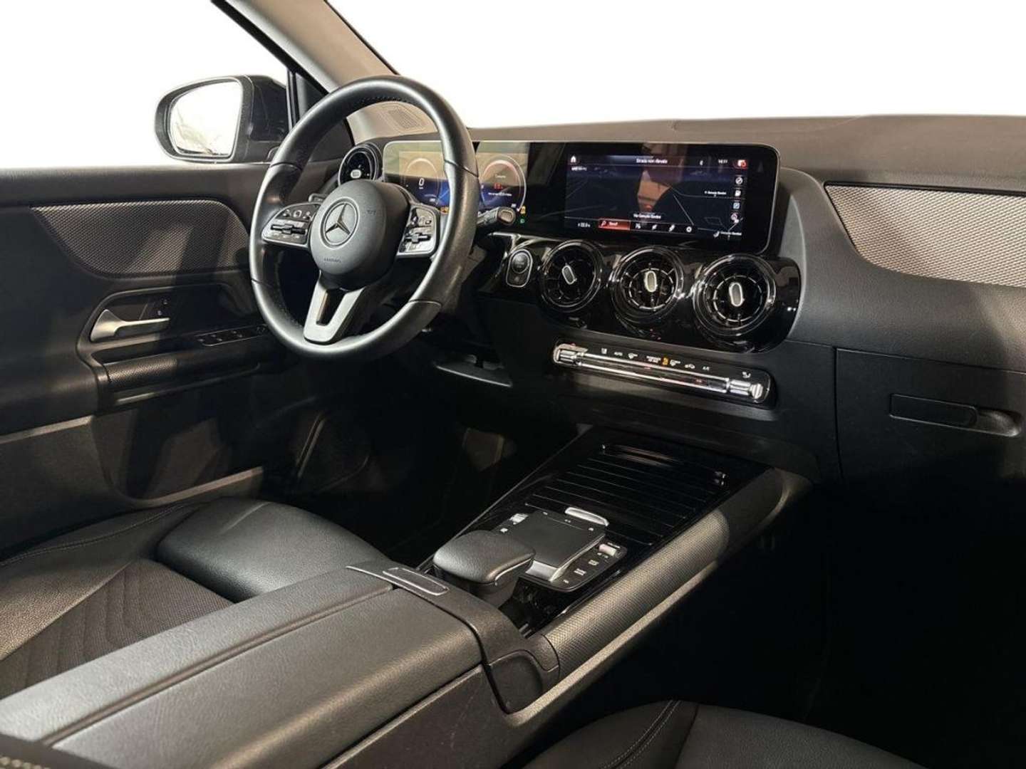 Mercedes GLA 180 Business - 2023 - Joinsteer - #15
