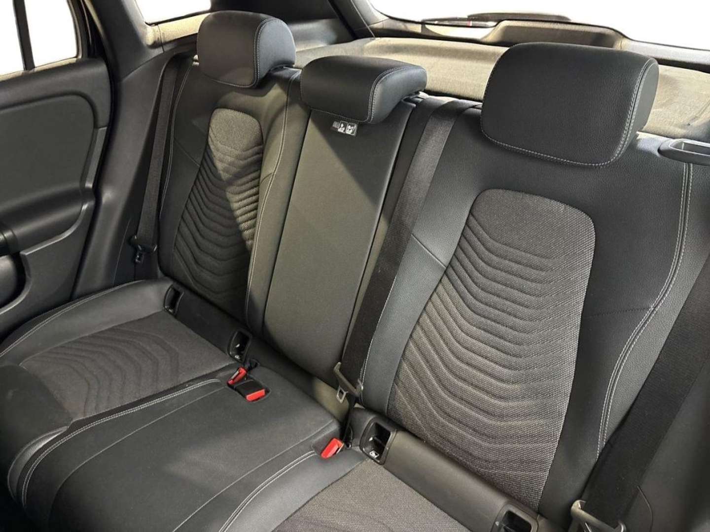 Mercedes GLA 180 Business - 2023 - Joinsteer - #16