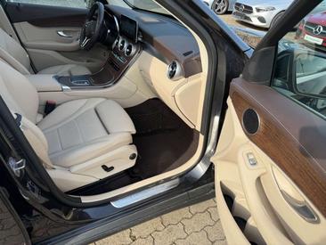 Mercedes GLC 200 — photo 12