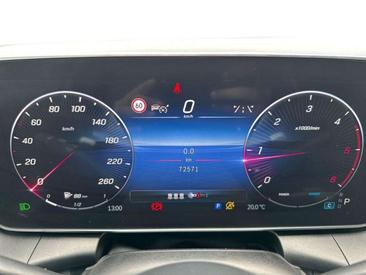 Mercedes GLC 220 AMG Line — photo 13