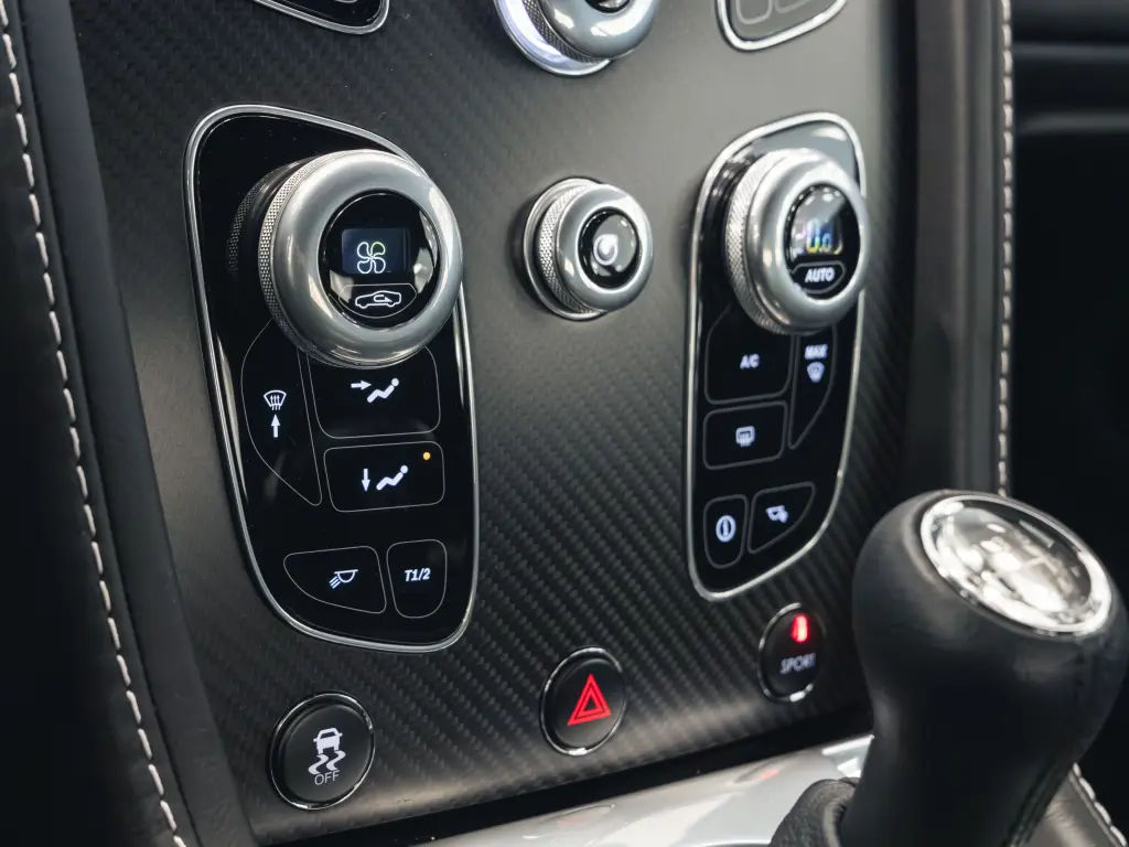 Aston Martin Vantage I V8 Vantage S Coupe 4.7 - 2016 - Joinsteer - #45