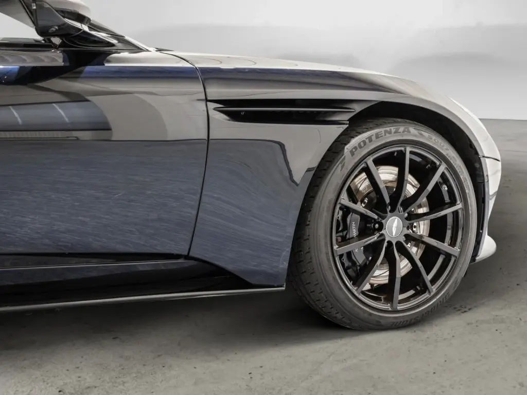Aston Martin DB11 V12 AMR Coupe 5.2 - 2021 - Joinsteer - #11