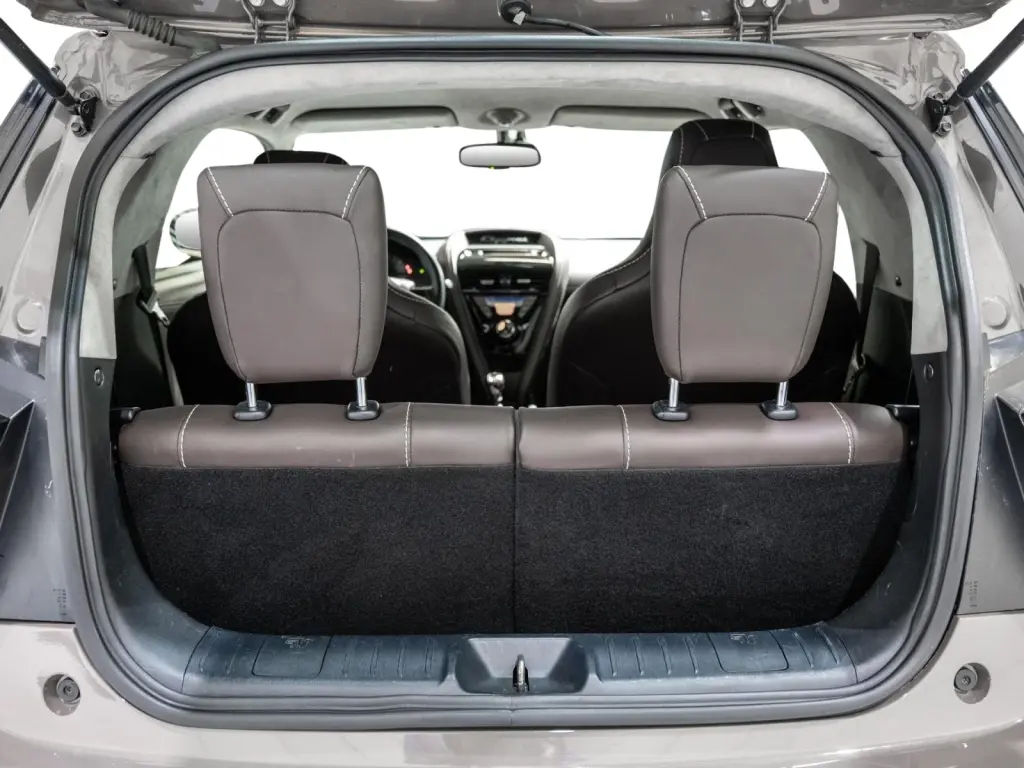 Aston Martin Cygnet 1.3 - 2011 - Joinsteer - #37
