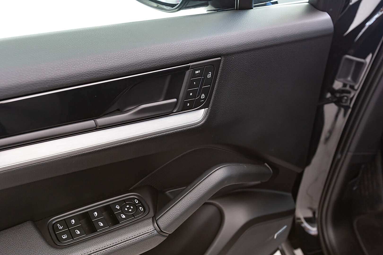 Porsche Cayenne III E-Hybrid - 2025 - Joinsteer - #17