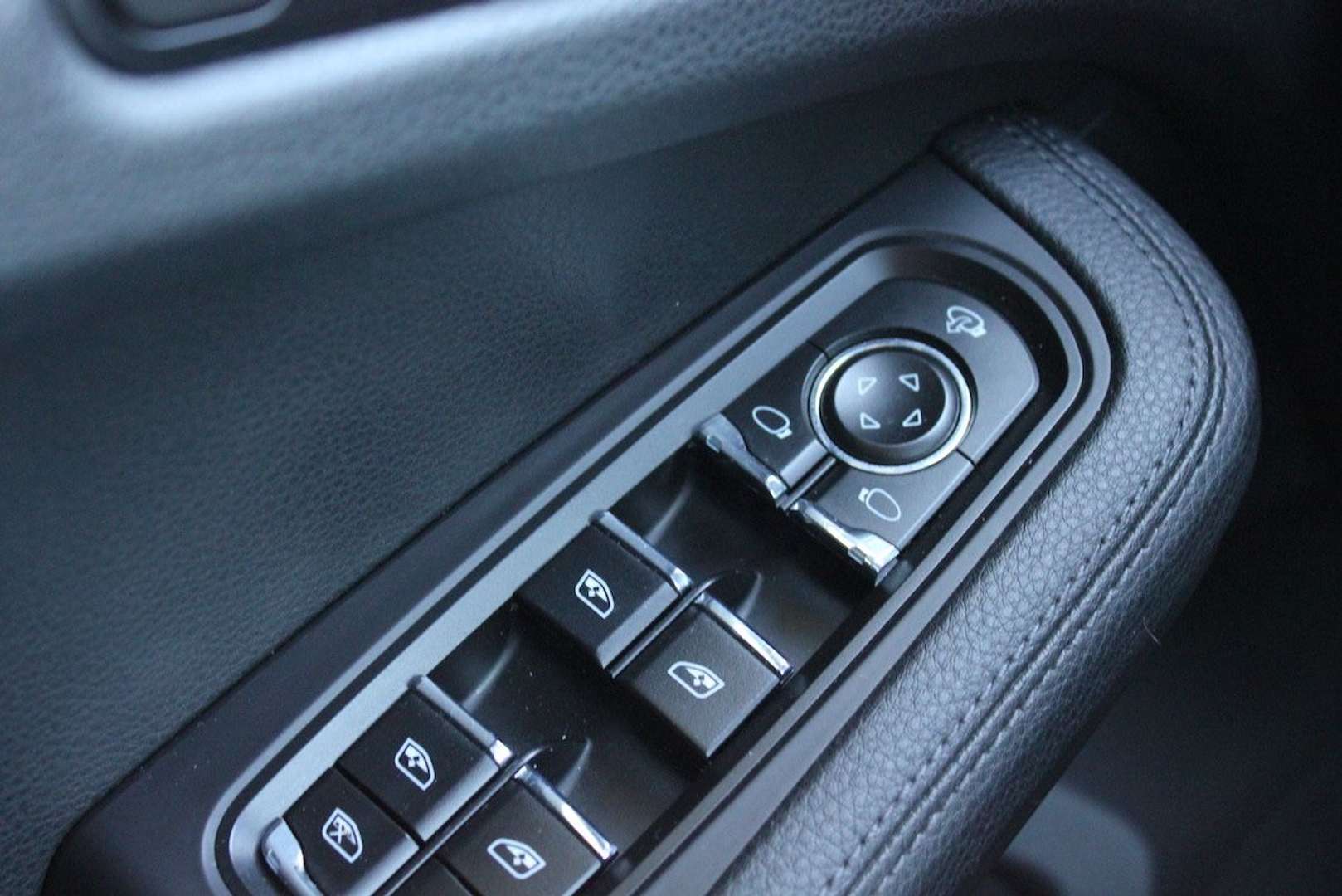 Porsche Macan II Base - 2023 - Joinsteer - #20