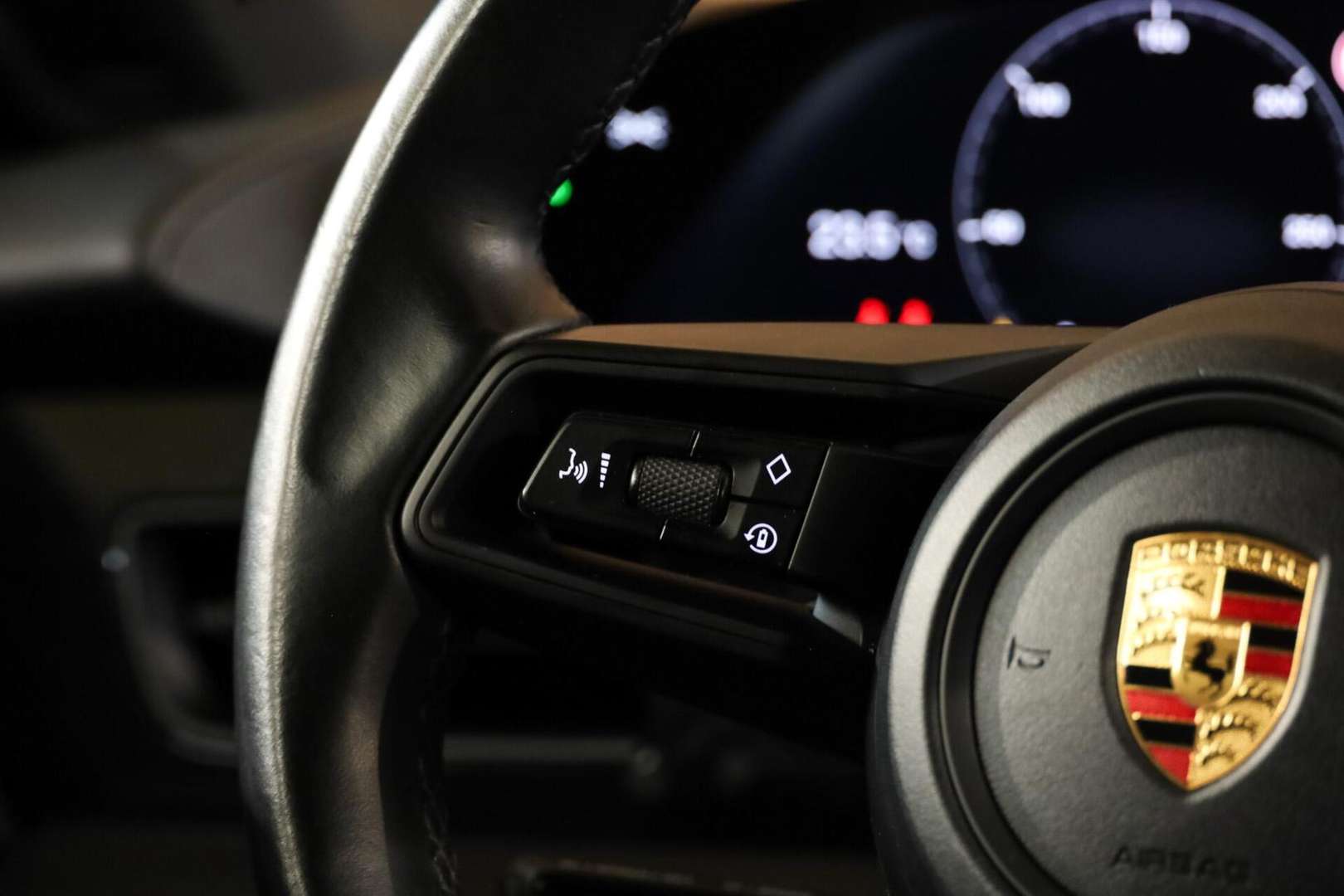 Porsche Taycan Performance - 2023 - Joinsteer - #26