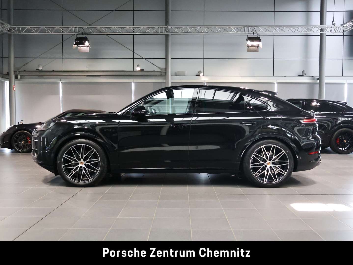 Porsche Cayenne II E-Hybrid Black Edition - 2026 - Joinsteer - #2