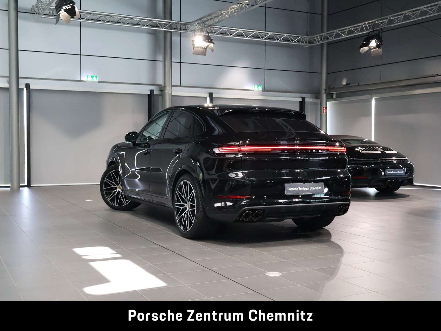 Porsche Cayenne II E-Hybrid Black Edition - 2026 - Joinsteer - #3