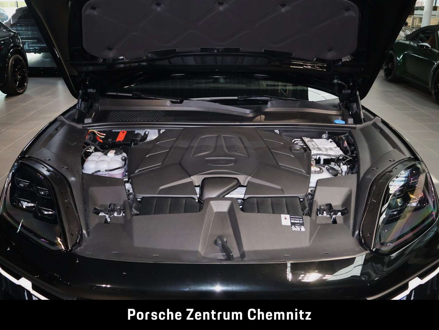 Porsche Cayenne II E-Hybrid Black Edition - 2026 - Joinsteer - #23
