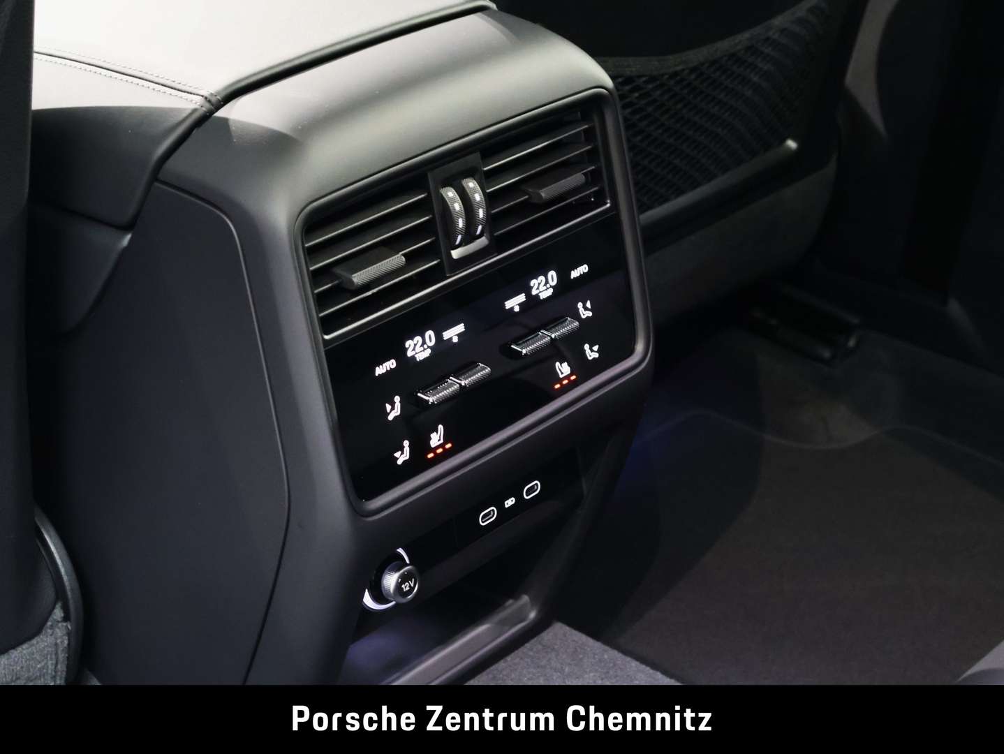 Porsche Cayenne II E-Hybrid Black Edition - 2026 - Joinsteer - #33