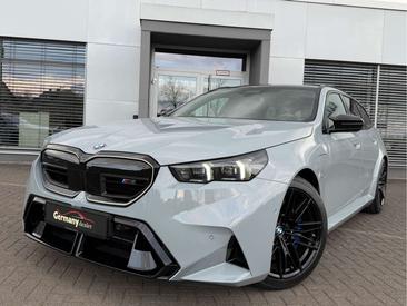 BMW M5 Touring M Sport 4.4 V8 — photo 6