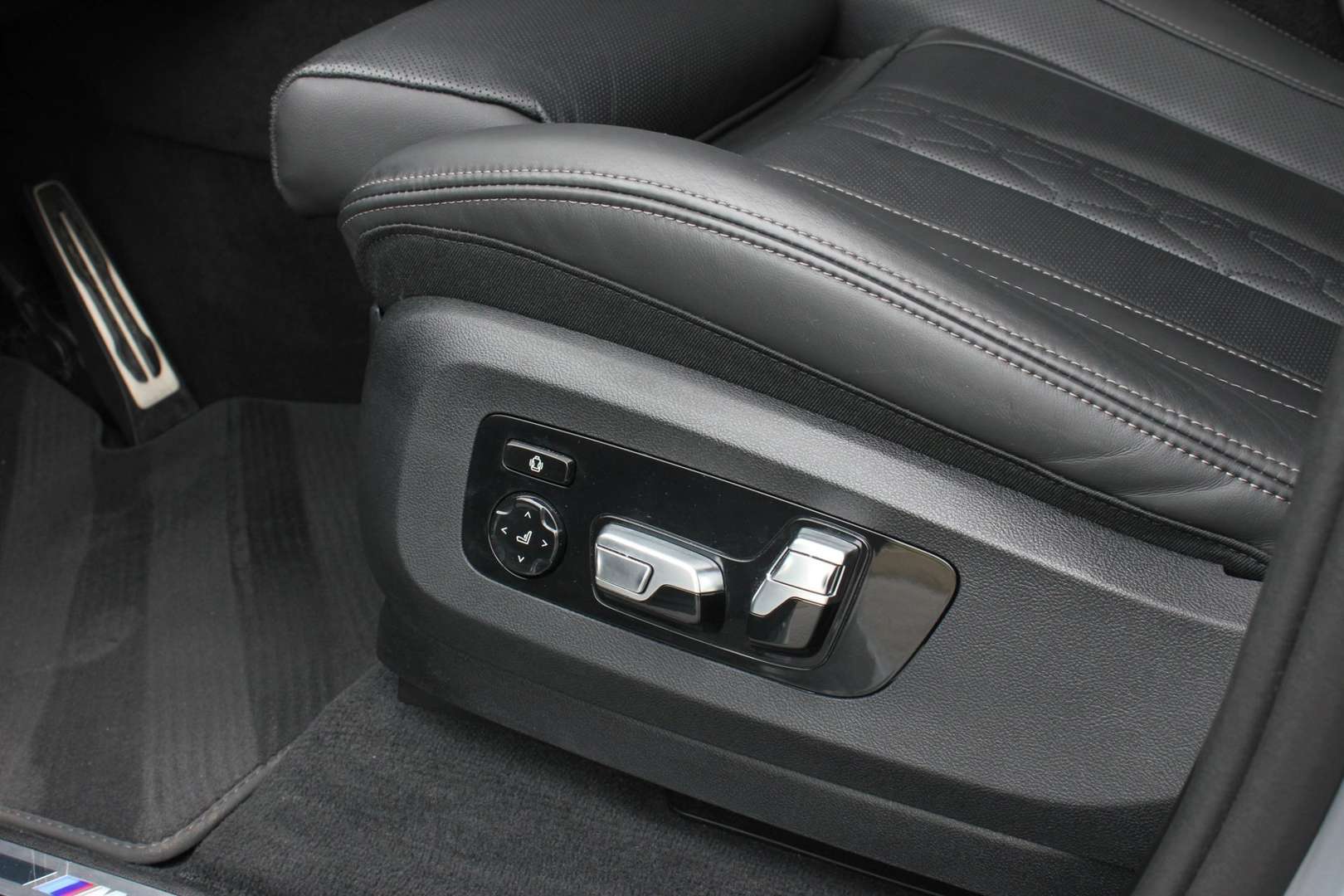 BMW X7 High Executive XDrive40d - 2023 - Joinsteer - #18