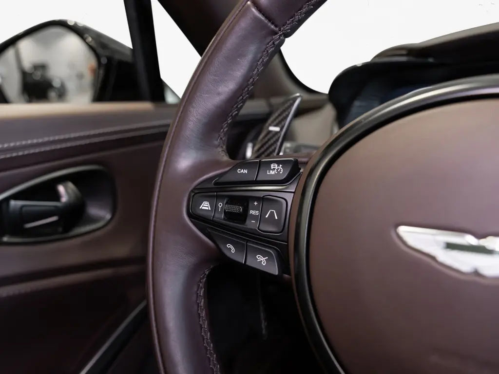 Aston Martin DBX 707 SUV 4.0 - 2023 - Joinsteer - #32
