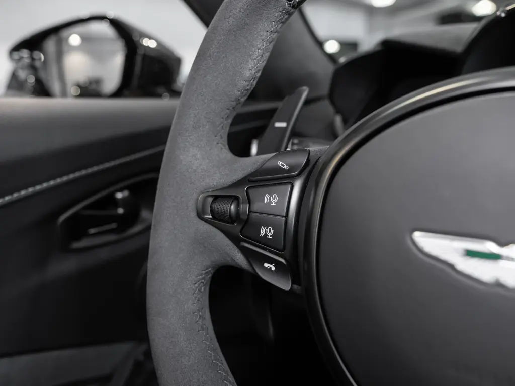Aston Martin Vantage (2017-23) Vantage F1 Edition Coupe 4.0 - 2023 - Joinsteer - #33
