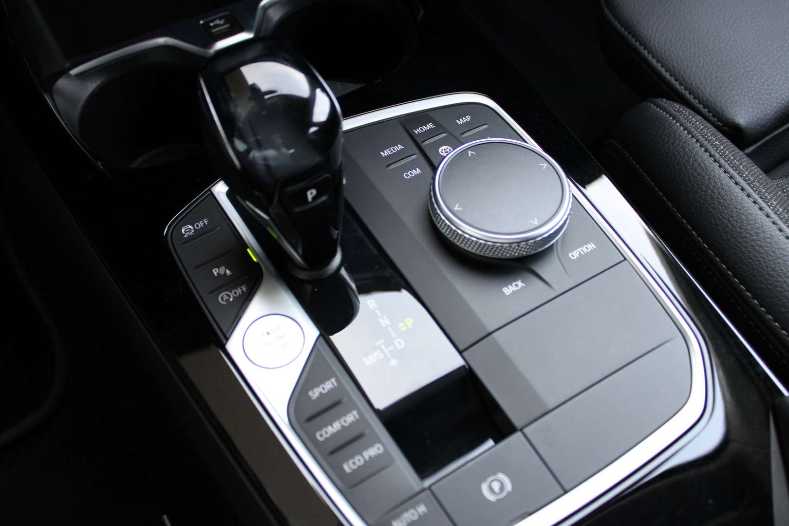 BMW Série 1 Sport Line 118i - 2022 - Joinsteer - #11
