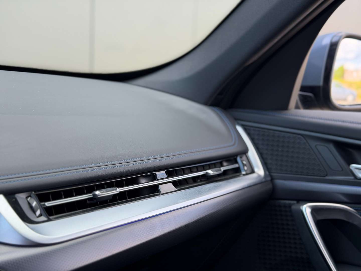 BMW X1 Individual 18i - 2023 - Joinsteer - #28
