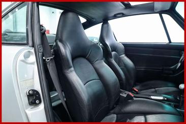 Porsche 993 Carrera S — photo 11