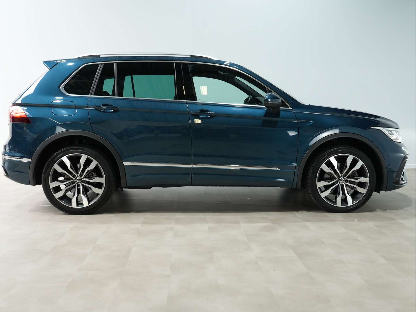 Volkswagen TIGUAN EHybrid R-Line - 2022 - Joinsteer - #6