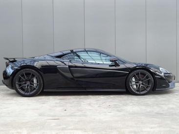 McLaren 570S — photo 8