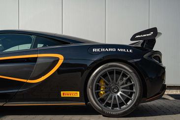 McLaren 620R — photo 36
