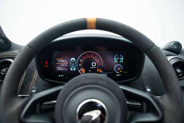 McLaren 600LT — photo 30