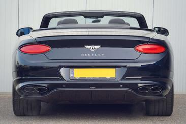 Bentley Continental GTC V8 S — photo 32