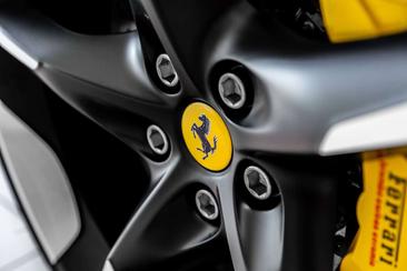 Ferrari Purosangue — photo 6