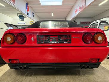 Ferrari Mondial T — photo 19