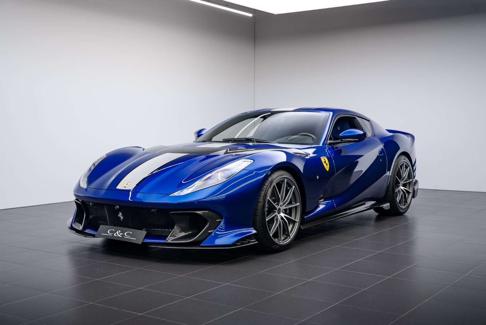 Ferrari 812 Competizione — son moteur V12 atmo 830ch, V12 ATMO