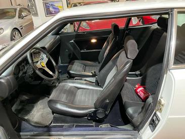 Ferrari 308 GT4 — photo 10