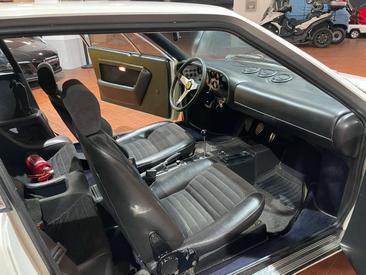 Ferrari 308 GT4 — photo 11