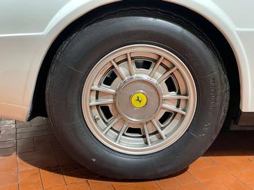 Ferrari 308 GT4 — photo 15