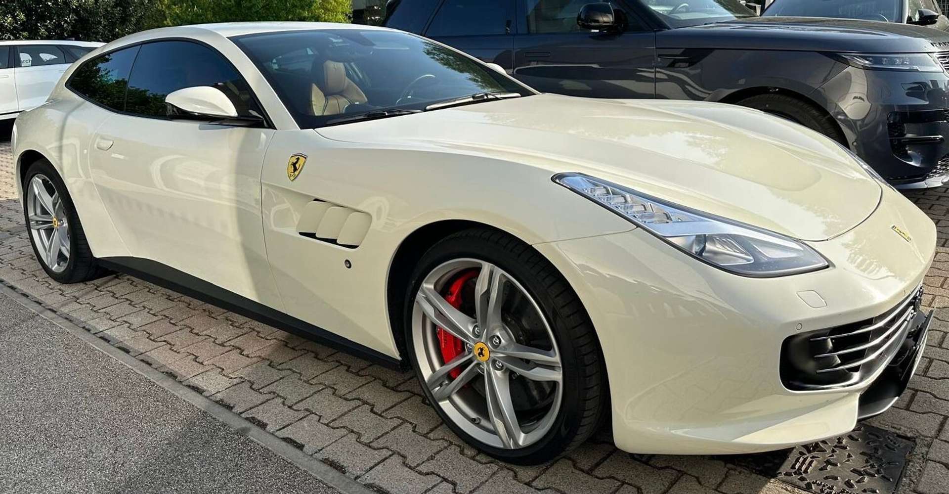 Ferrari GTC4Lusso - 2017 - Joinsteer - #1