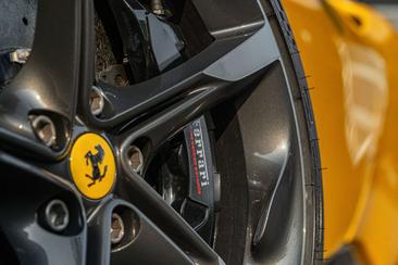 Ferrari SF90 Stradale — photo 10