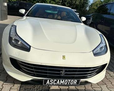 Ferrari GTC4Lusso — photo 4