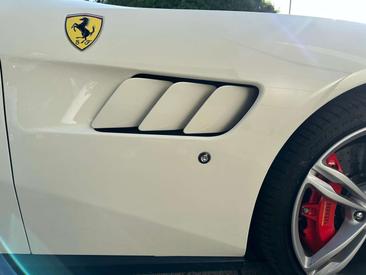 Ferrari GTC4Lusso — photo 7