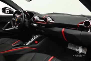 Ferrari 812 Superfast — photo 11
