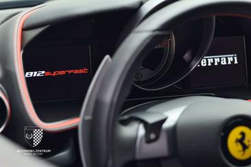 Ferrari 812 Superfast — photo 13