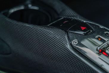 Ferrari SF90 Stradale — photo 30