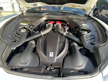 Ferrari GTC4Lusso — photo 24