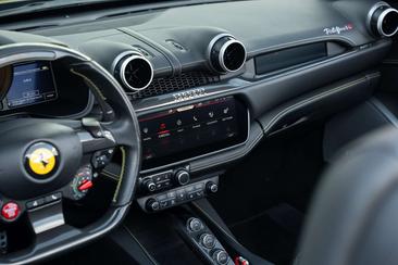 Ferrari Portofino — photo 16