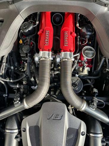 Ferrari GTC4Lusso — photo 26