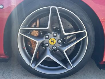Ferrari F8 Tributo — photo 14