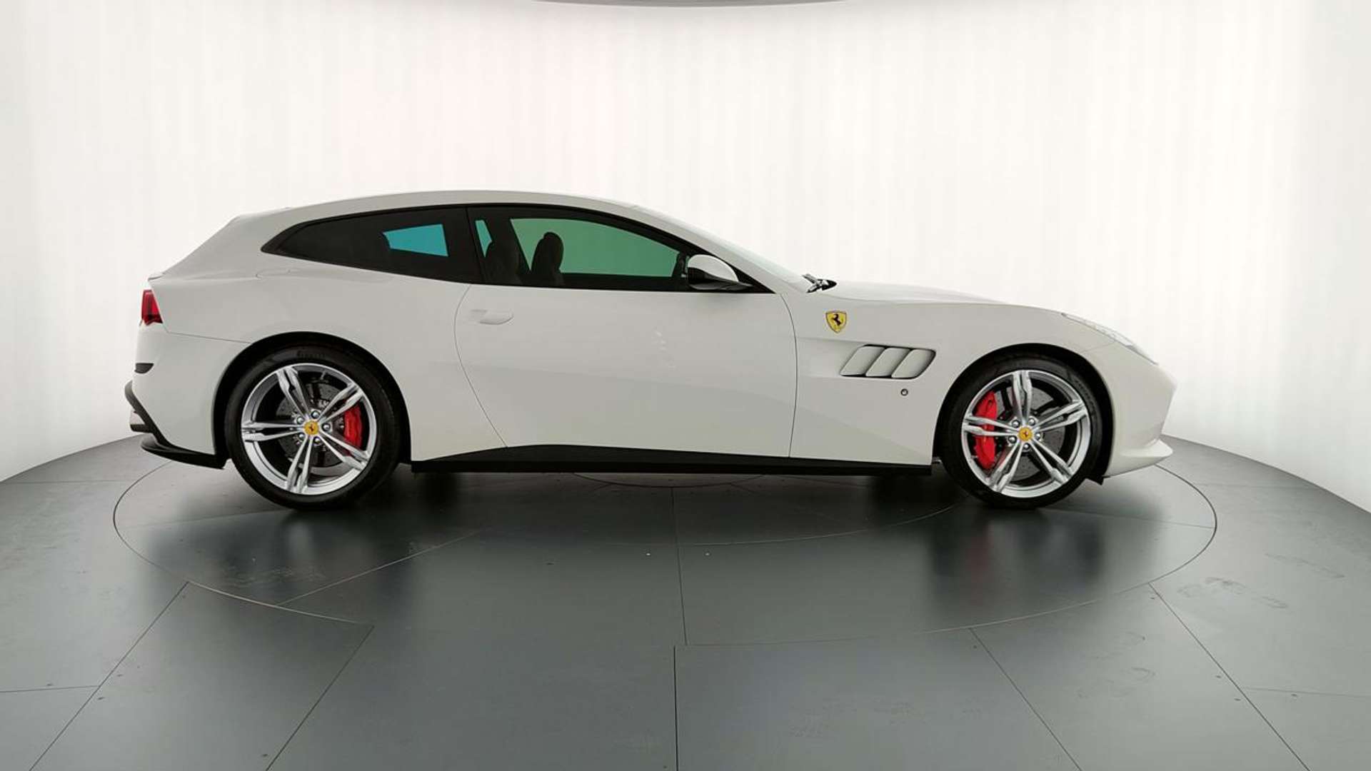 Ferrari GTC4Lusso - 2017 - Joinsteer - #4