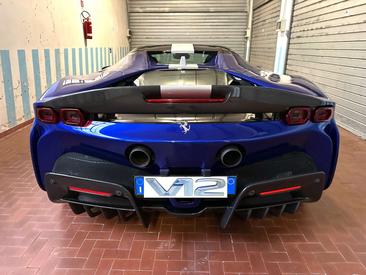 Ferrari SF90 Spider — photo 2