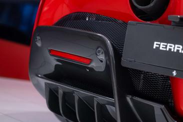 Ferrari SF90 Spider — photo 22