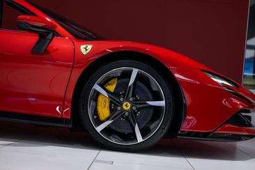 Ferrari SF90 Spider — photo 27
