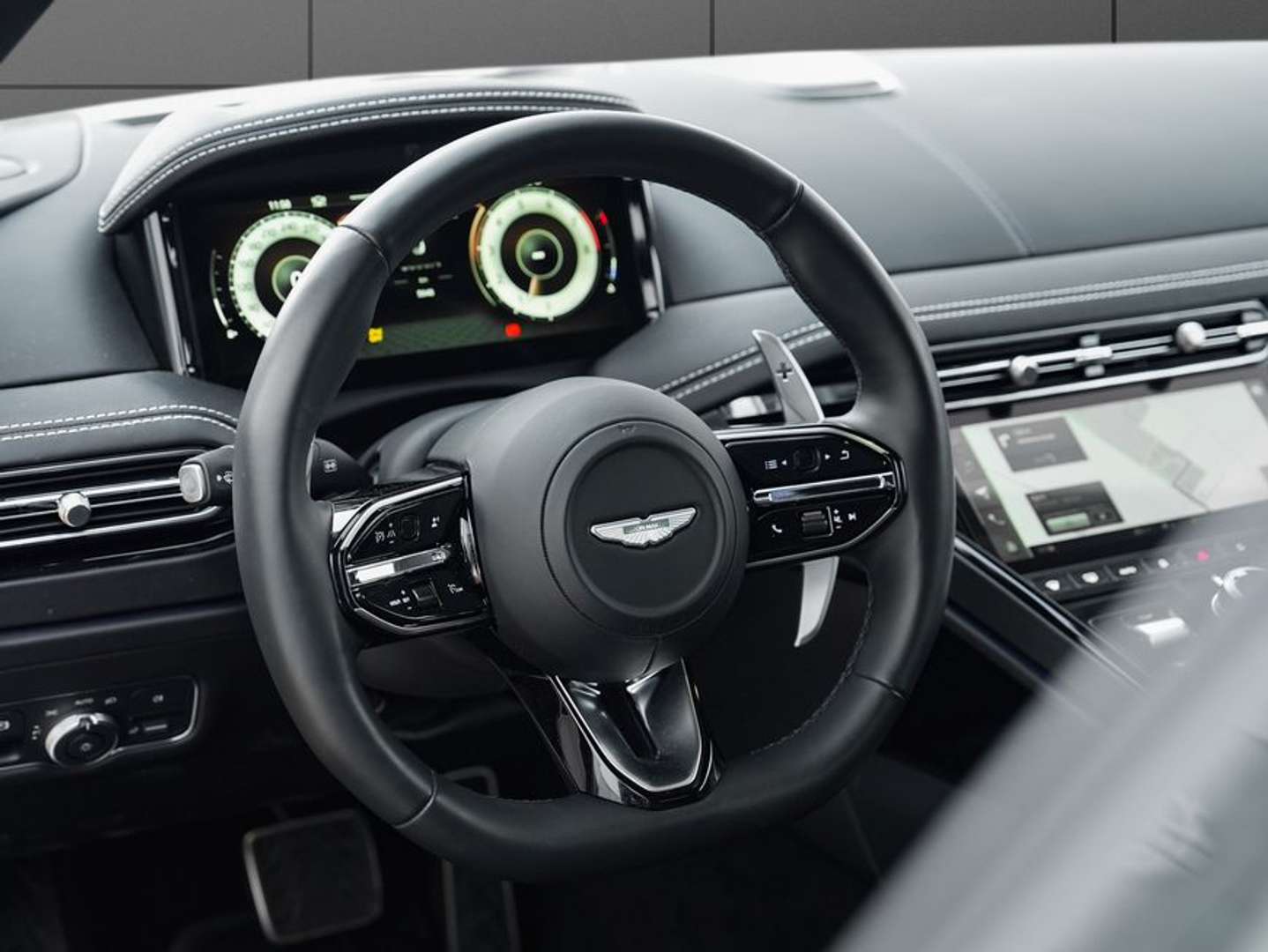 Aston Martin DB12 Volante - 2024 - Joinsteer - #4