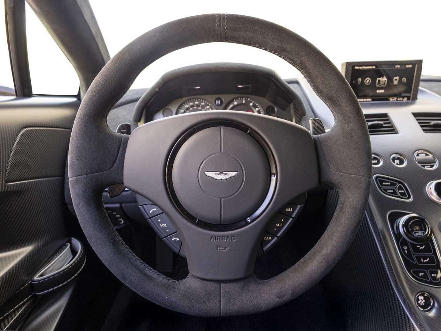Aston Martin V12 Vantage GT12 - 2016 - Joinsteer - #27