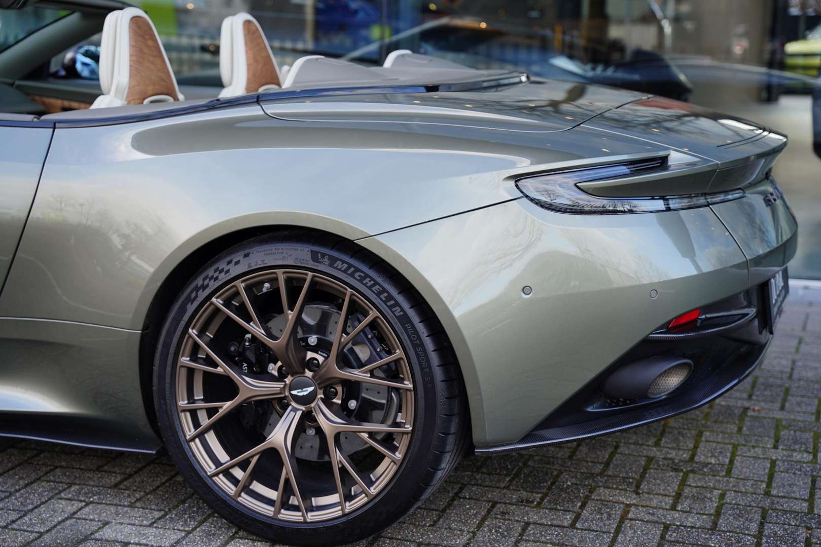 Aston Martin DB12 Volante 4.0 V8 - 2024 - Joinsteer - #33
